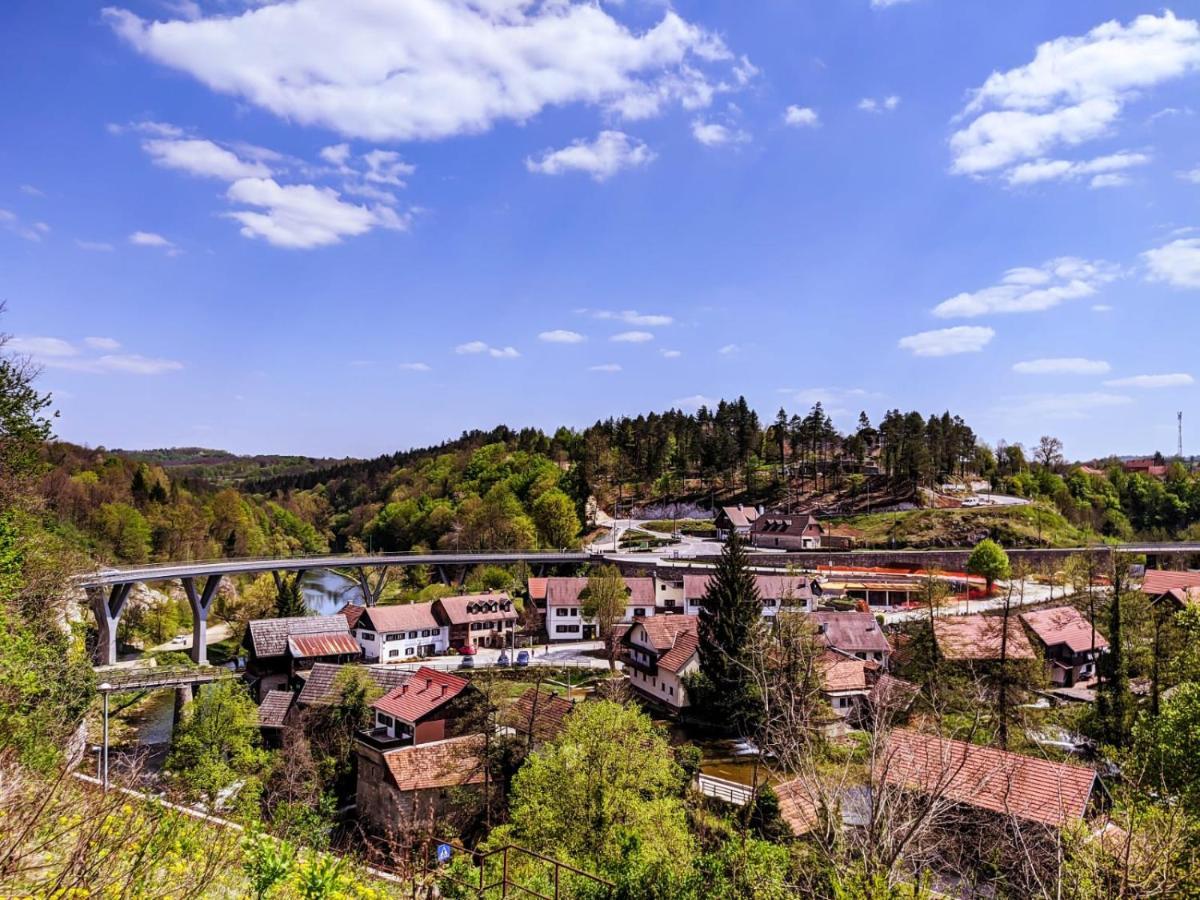 Apartments Vesna Слуни Екстериор снимка