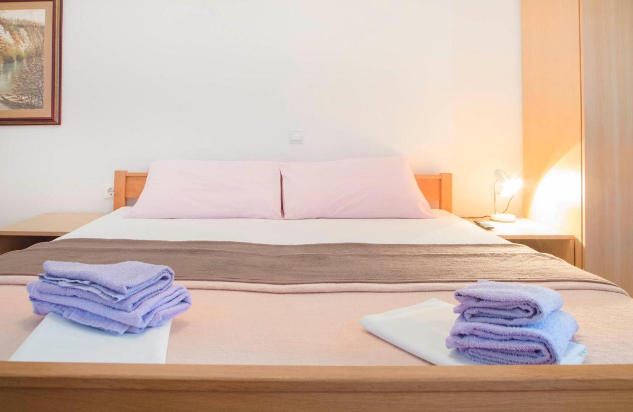Apartments Vesna Слуни Екстериор снимка
