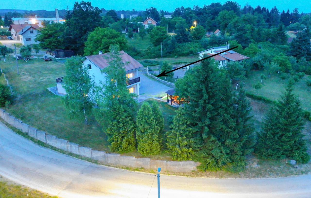 Apartments Vesna Слуни Екстериор снимка