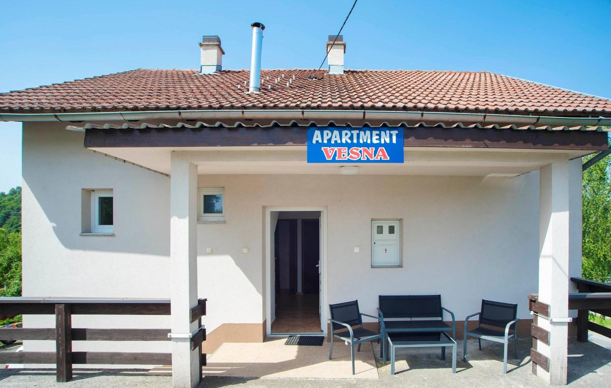 Apartments Vesna Слуни Стая снимка