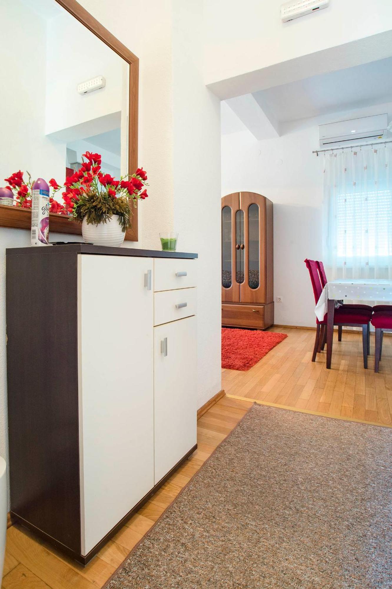 Apartments Vesna Слуни Стая снимка