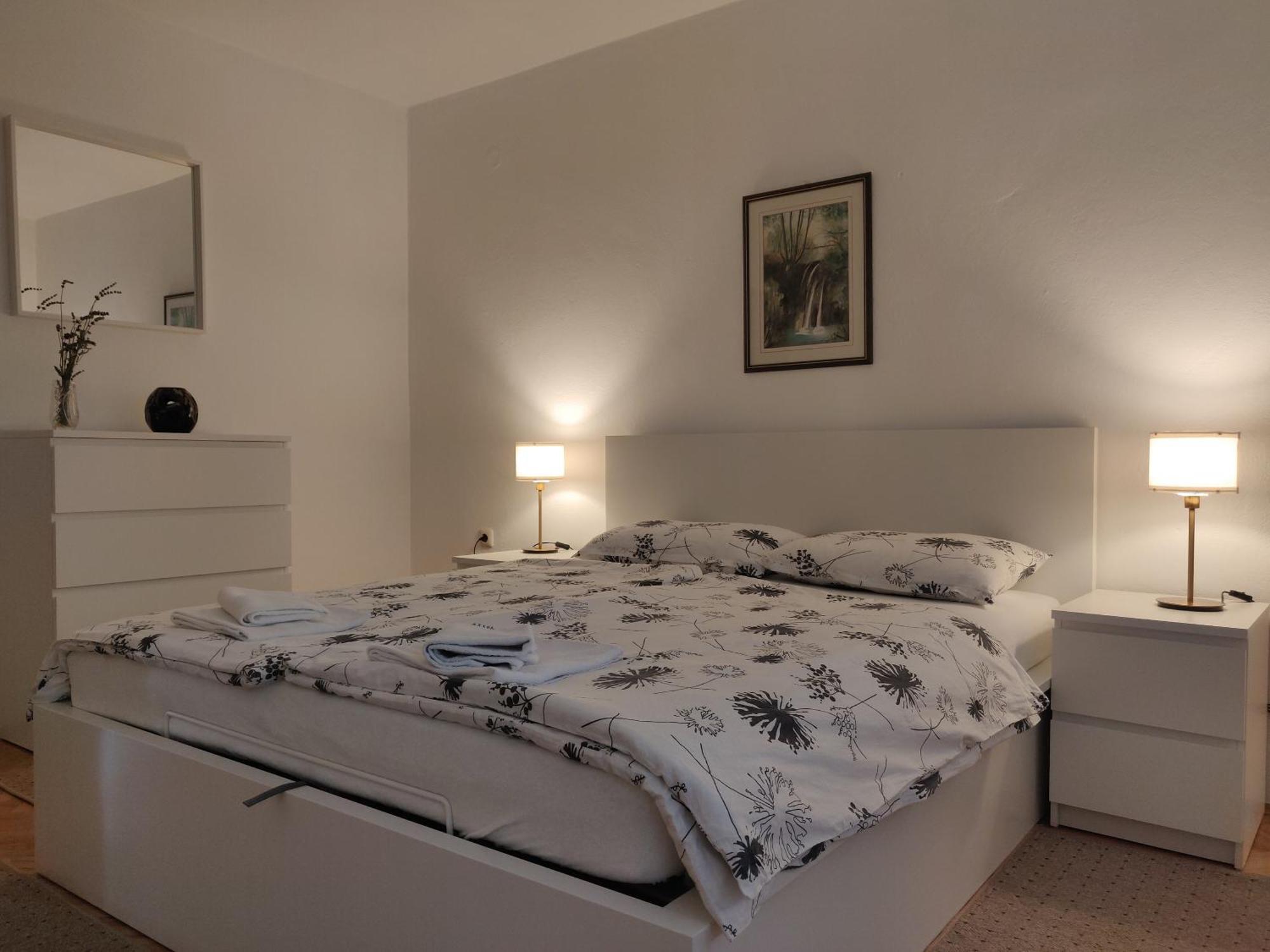 Apartments Vesna Слуни Екстериор снимка