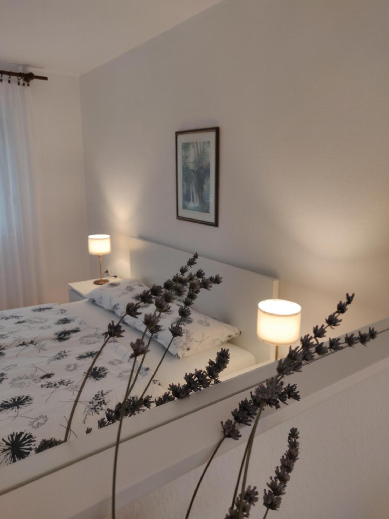 Apartments Vesna Слуни Екстериор снимка
